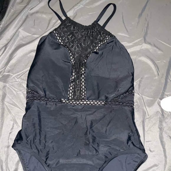 Swimsuit - Picture 1 of 5